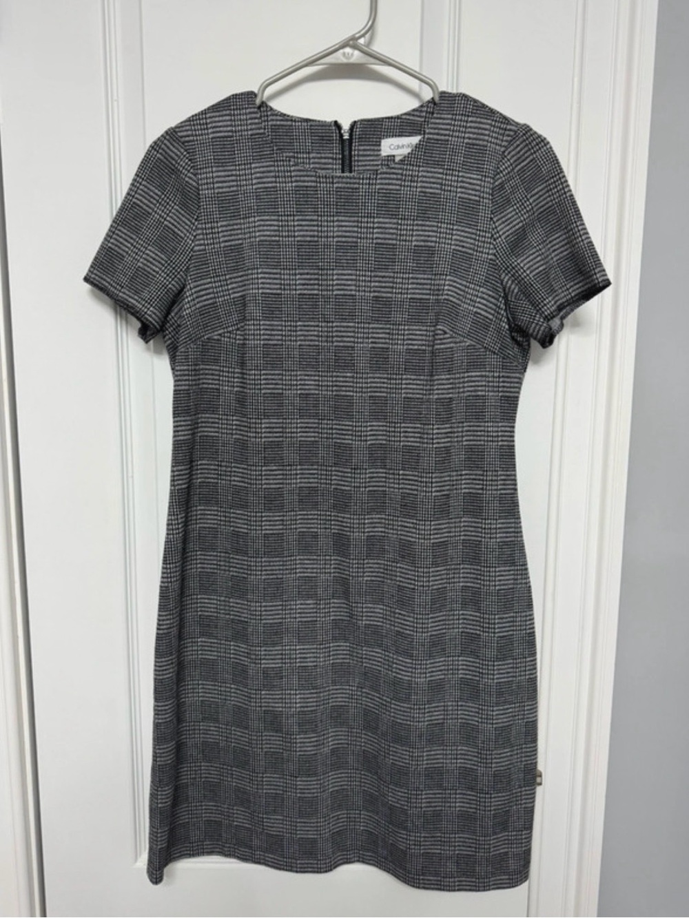 Calvin Klein Black and Gray Plaid Short-Sleeve Sheath Dress